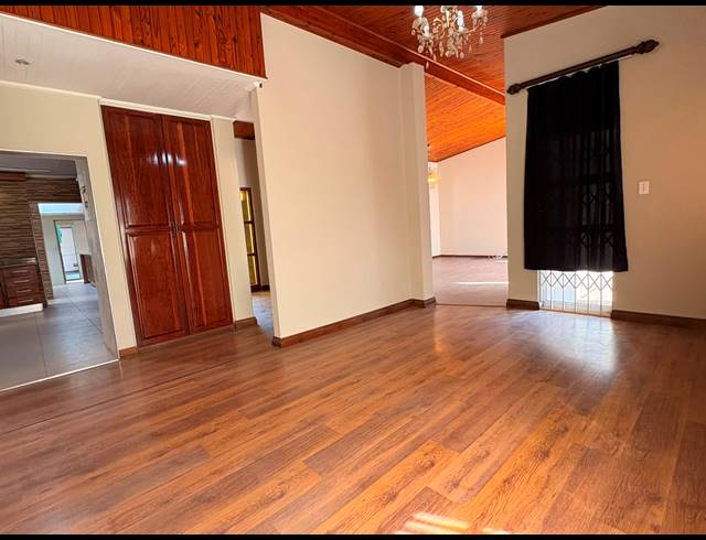 5 BEDROOM HOUSE FOR SALE IN SASOLBURG EXT 4